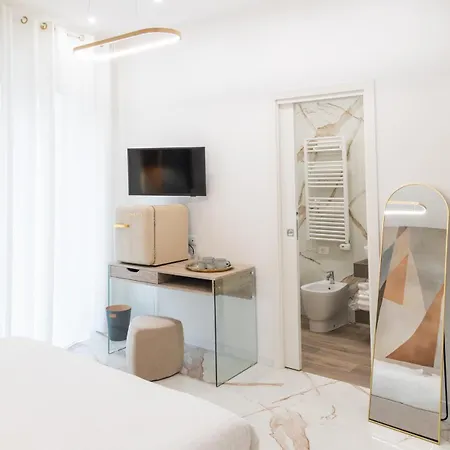Modern 4* Salerno