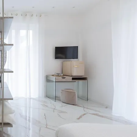 B&B Modern 4*